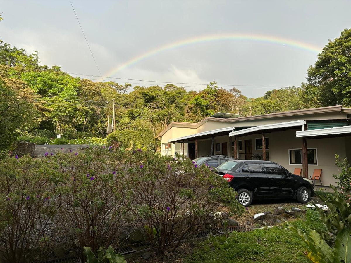 Natuera Hotel Monteverde Buitenkant foto