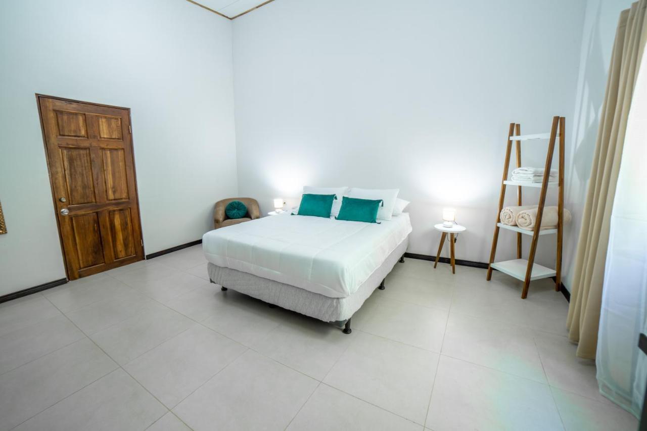 Natuera Hotel Monteverde Buitenkant foto
