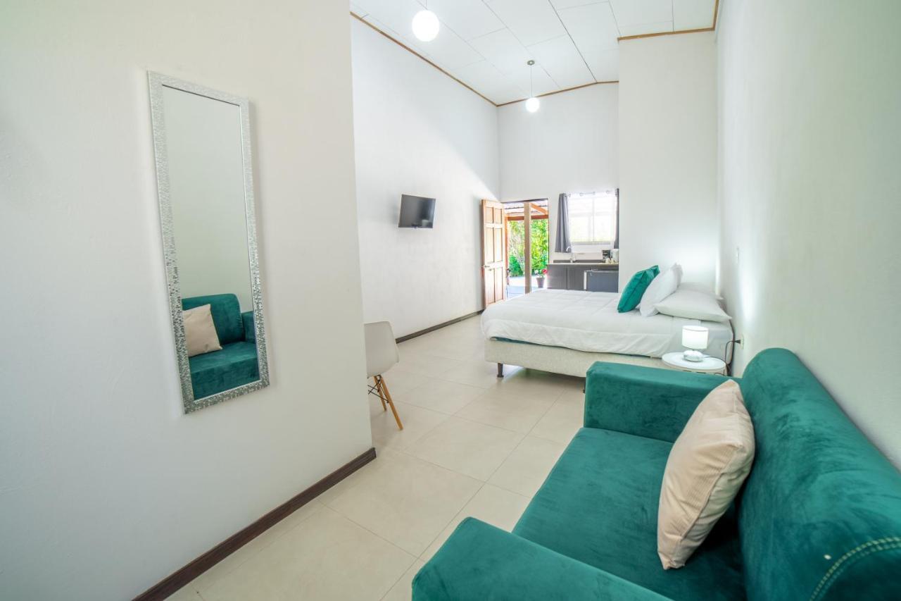 Natuera Hotel Monteverde Buitenkant foto